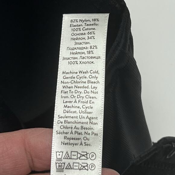 Spanx Women's Black Red Hot Shapewear Convertible Bra Thigh Coverage Size L NWT - Picture 10 of 11